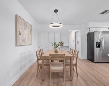 920 Orange Avenue - Photo Thumbnail 11