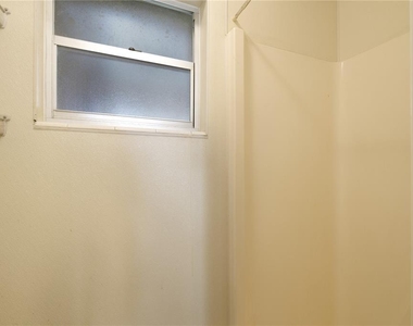 920 Orange Avenue - Photo Thumbnail 47