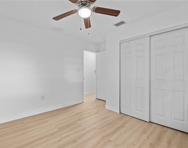920 Orange Avenue - Photo Thumbnail 28