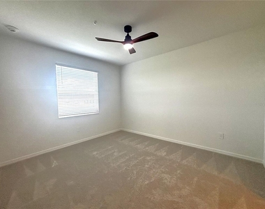 17560 Opal Sand Drive - Photo Thumbnail 11