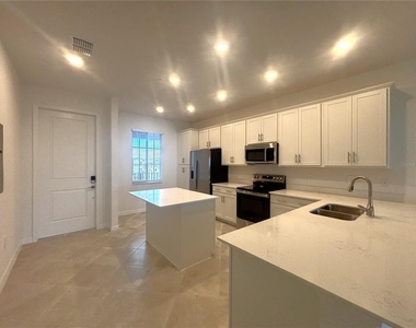 17560 Opal Sand Drive - Photo Thumbnail 2