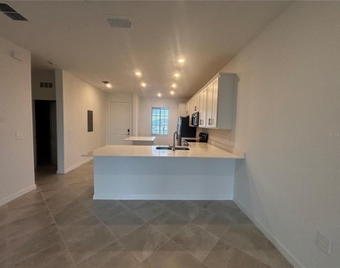 17560 Opal Sand Drive - Photo Thumbnail 5