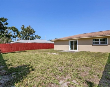 404 Briarwood Road - Photo Thumbnail 15