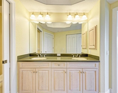 501 Haben Boulevard - Photo Thumbnail 25