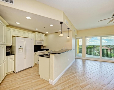 501 Haben Boulevard - Photo Thumbnail 12