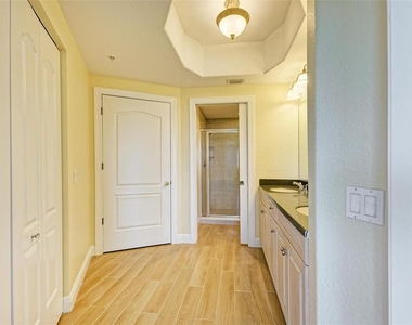 501 Haben Boulevard - Photo Thumbnail 24