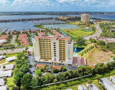 501 Haben Boulevard - Photo Thumbnail 2