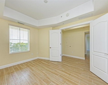 501 Haben Boulevard - Photo Thumbnail 29