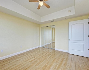 501 Haben Boulevard - Photo Thumbnail 34