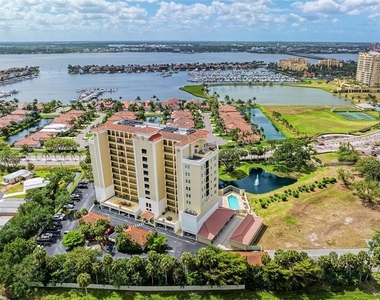 501 Haben Boulevard - Photo Thumbnail 6