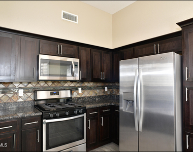 14836 Ted Banks Avenue - Photo Thumbnail 13