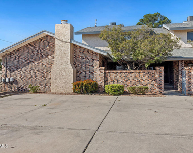 7045 Orizaba Avenue - Photo Thumbnail 23