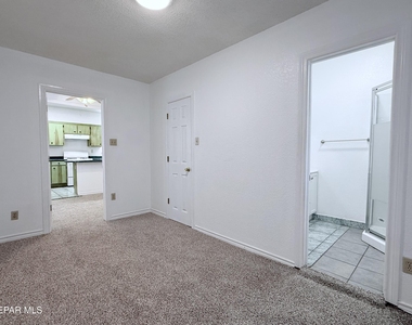 612 Noble Street - Photo Thumbnail 9