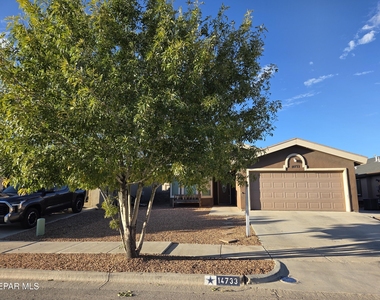 14733 Ava Leigh Avenue - Photo Thumbnail 2