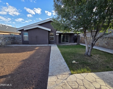 14733 Ava Leigh Avenue - Photo Thumbnail 3