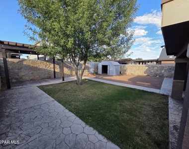 14733 Ava Leigh Avenue - Photo Thumbnail 5