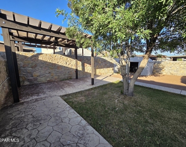 14733 Ava Leigh Avenue - Photo Thumbnail 6