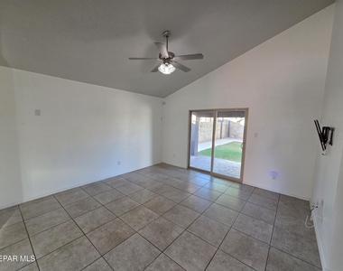 14733 Ava Leigh Avenue - Photo Thumbnail 11