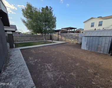 14733 Ava Leigh Avenue - Photo Thumbnail 4