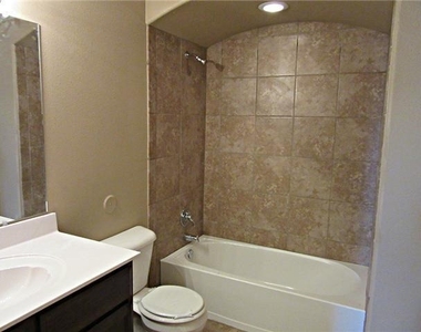 14313 Arthur Ashe Court - Photo Thumbnail 7