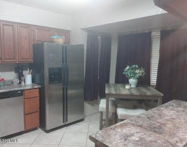 5728 Dalhart Drive - Photo Thumbnail 9