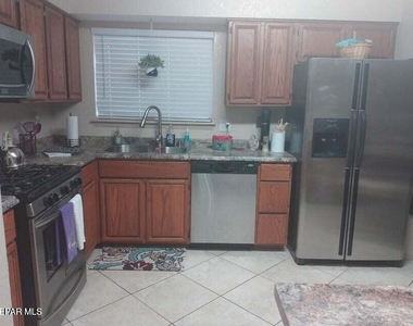 5728 Dalhart Drive - Photo Thumbnail 8