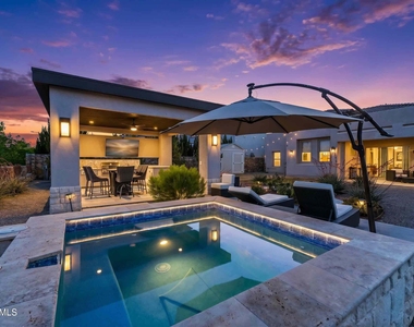 1356 Desert Night Street - Photo Thumbnail 4