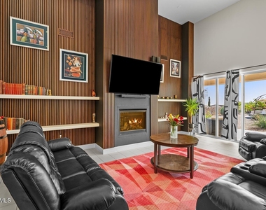 1356 Desert Night Street - Photo Thumbnail 14