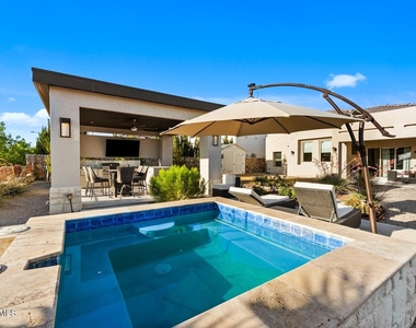 1356 Desert Night Street - Photo Thumbnail 62