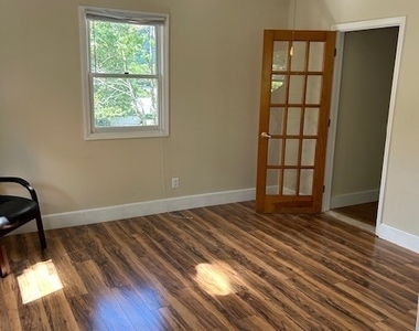 215 Sherman Avenue - Photo Thumbnail 10