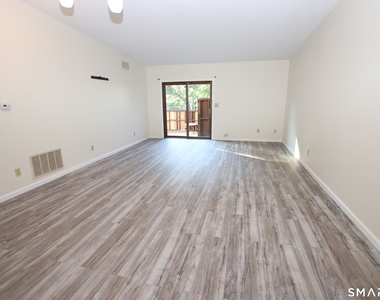 150 Webster Court - Photo Thumbnail 1