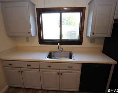 150 Webster Court - Photo Thumbnail 11