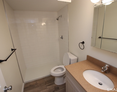 150 Webster Court - Photo Thumbnail 3