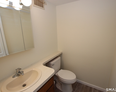 150 Webster Court - Photo Thumbnail 5