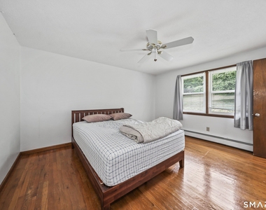 430 Shepard Avenue - Photo Thumbnail 18
