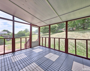 430 Shepard Avenue - Photo Thumbnail 33
