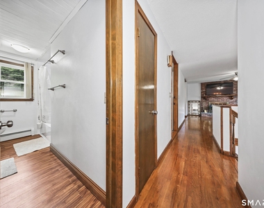 430 Shepard Avenue - Photo Thumbnail 12