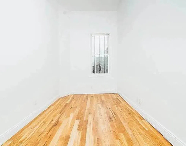 295 Wyckoff Avenue - Photo Thumbnail 7