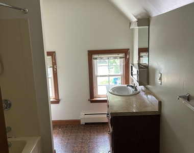 41 Bretton Road - Photo Thumbnail 3