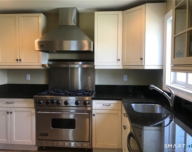 244 Greens Farm Road - Photo Thumbnail 9
