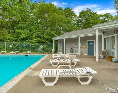 244 Greens Farm Road - Photo Thumbnail 7