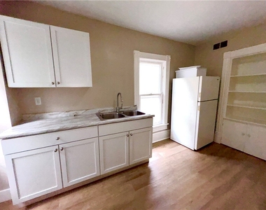 623 Beech St - Photo Thumbnail 4