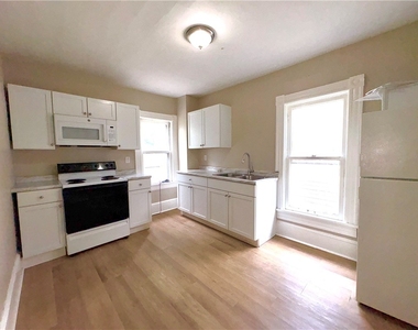 623 Beech St - Photo Thumbnail 3