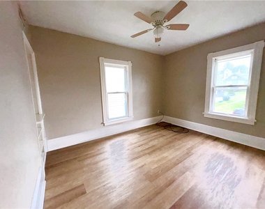 623 Beech St - Photo Thumbnail 2