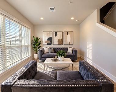 312 E Lake St - Photo Thumbnail 13