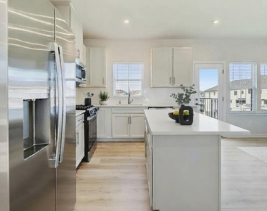 7012 Jones Lane - Photo Thumbnail 3