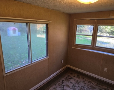 110 W Liberty Rd - Photo Thumbnail 15