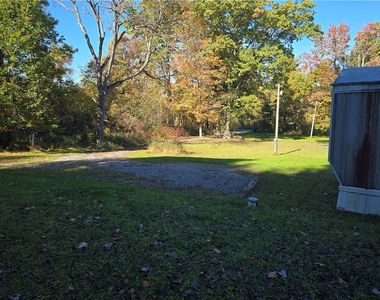 110 W Liberty Rd - Photo Thumbnail 3
