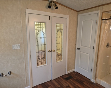 110 W Liberty Rd - Photo Thumbnail 7
