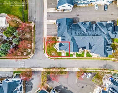 216 Adams Pointe Blvd - Photo Thumbnail 29
